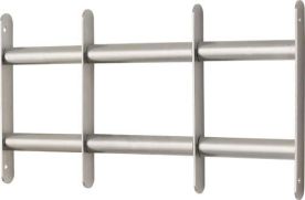 Schlüsseldienst Schlüsselnotdienst (19) Metallplatten und Gitter dienen als besonders starken Einbruchschutz, aber auch nur dann wenn er professionell montiert wird. Fachgerechter Einbau vom Schlüsseldienst Mittenwalde